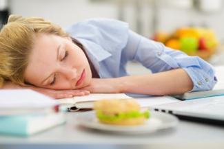Manger équilibré permettrait d’être moins fatigué