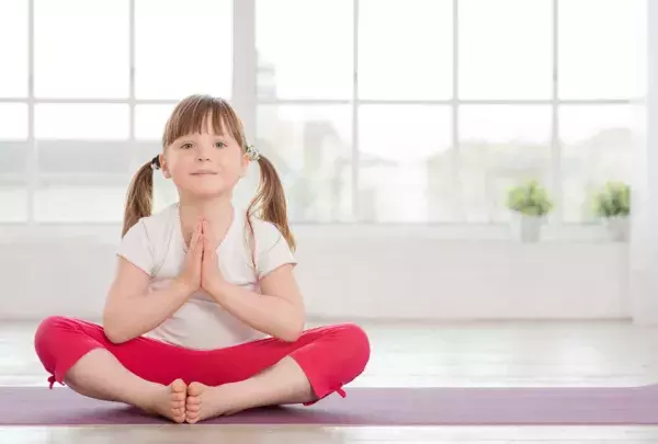 Comment la pleine conscience peut aider votre enfant à maigrir naturellement ?